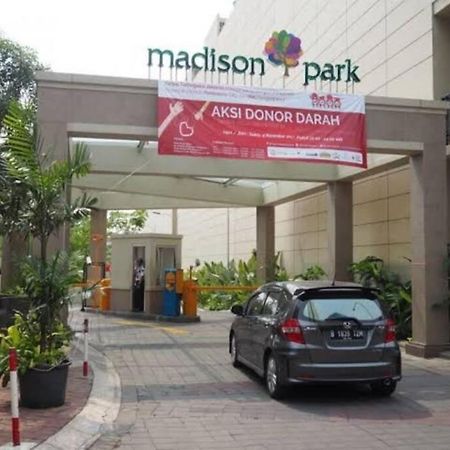 1 Bedroom Apartment Near Central Park Mall Jakarta Eksteriør billede
