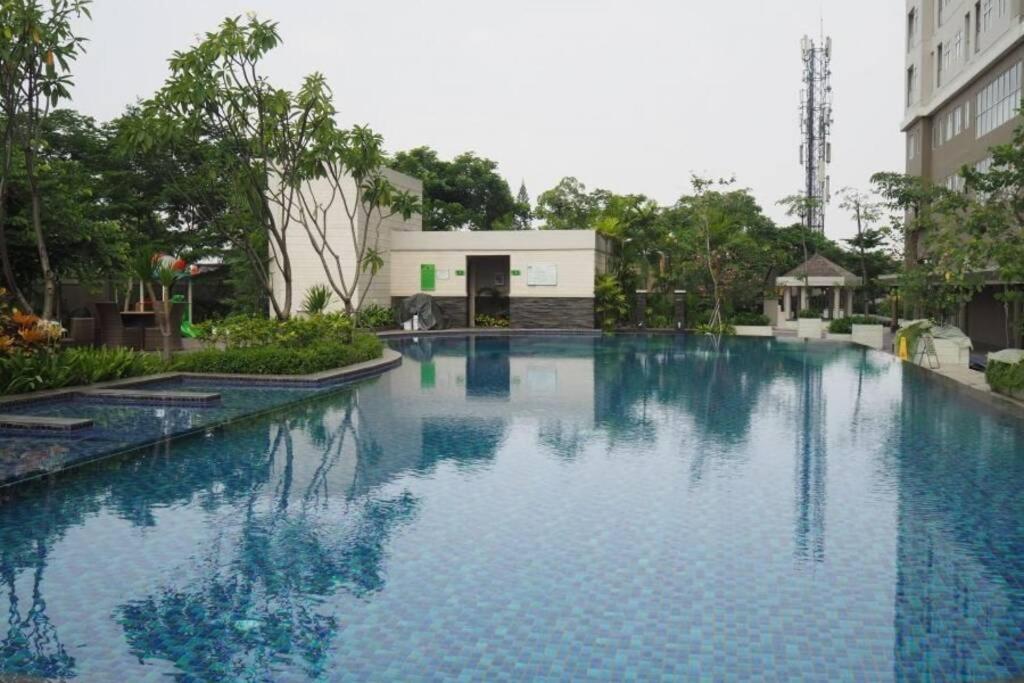 1 Bedroom Apartment Near Central Park Mall Jakarta Eksteriør billede