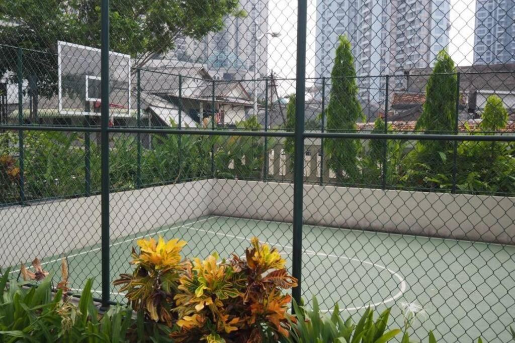 1 Bedroom Apartment Near Central Park Mall Jakarta Eksteriør billede