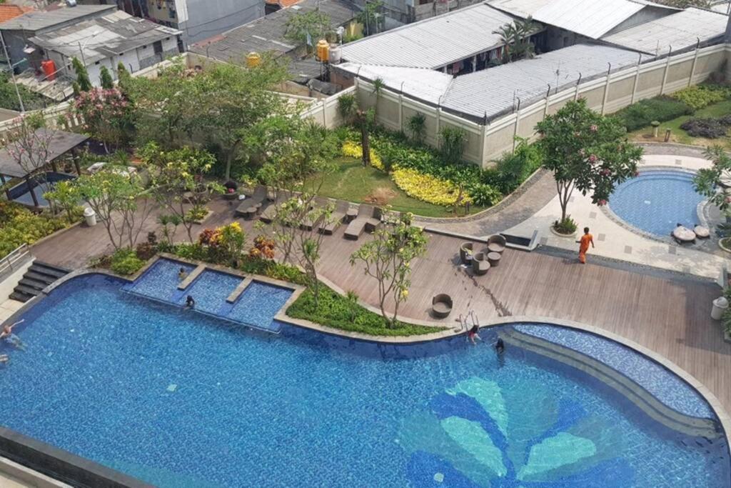 1 Bedroom Apartment Near Central Park Mall Jakarta Eksteriør billede