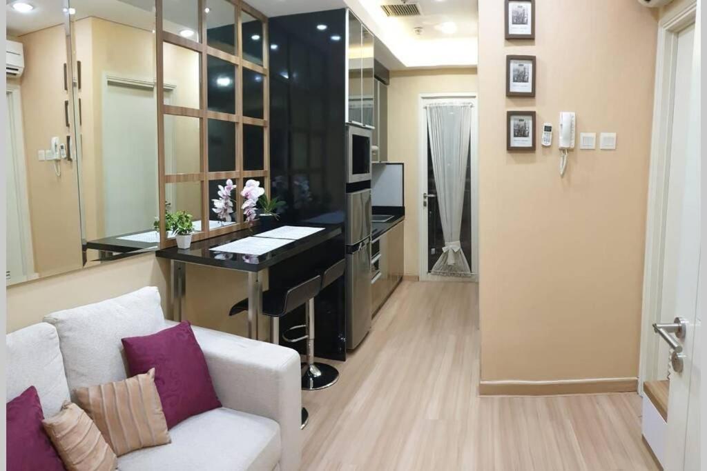 1 Bedroom Apartment Near Central Park Mall Jakarta Eksteriør billede